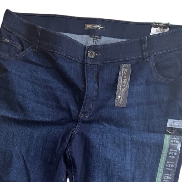 Lee NEW Straight Leg Mid Rise Regular Fit Flex Motion Stretch Jeans Pant 22W P - Picture 16 of 16